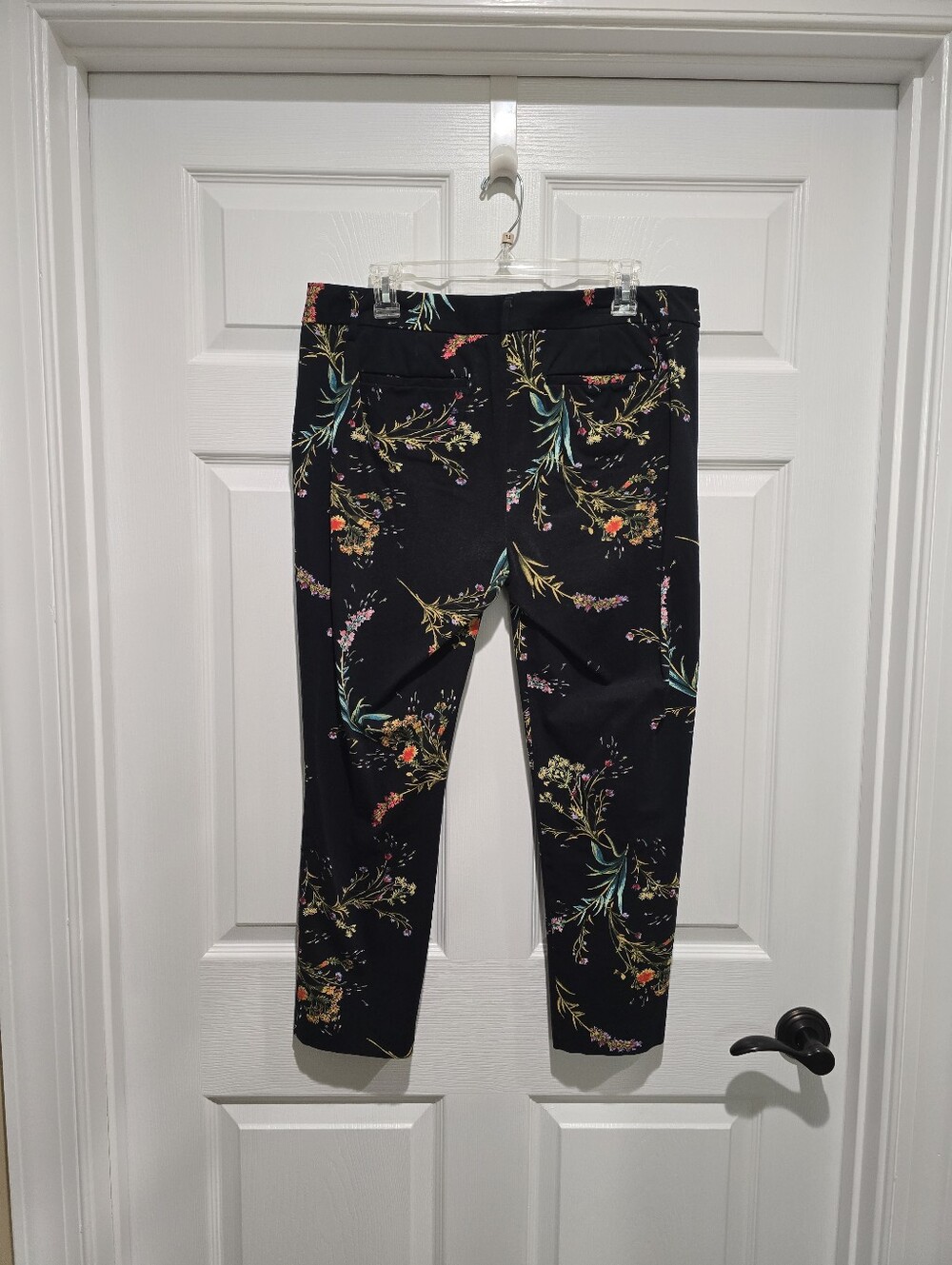 Wrap-Front Long Sleeve Top (L) and Ankle-Length Pants (12) - Picture 7 of 7